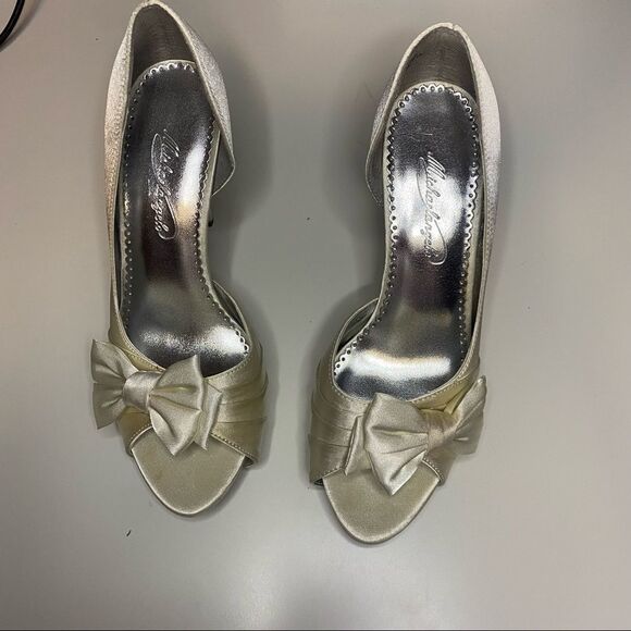 DAVIDS Bridals Michelangelo Mirabelle Mercury Bow Ivory Pump Heels dressy - Picture 2 of 11